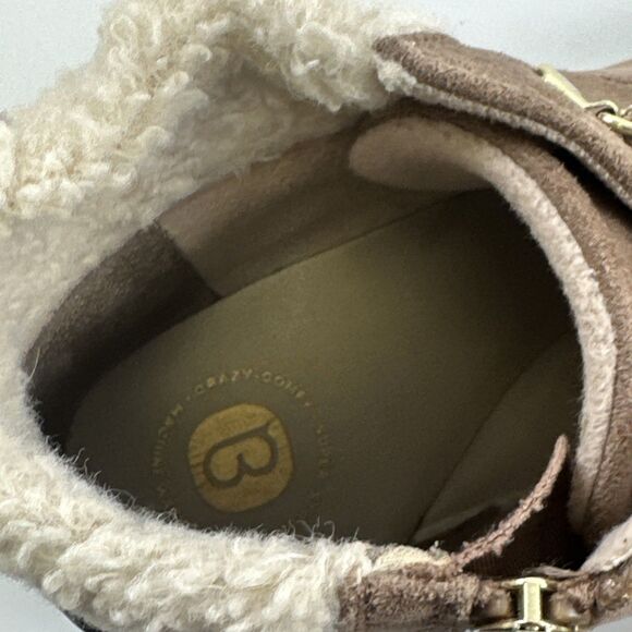 Bzees Generation Bootie Tan Faux Suede Ankle Boot Zip Washable Round Toe Women 8 - Picture 12 of 12